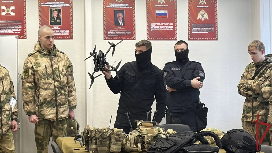 В спецподразделении Росгвардии прошёл день открытых дверей для курсантов  (видео)