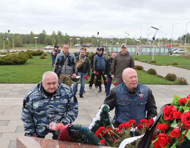 Ветераны столичного главка Росгвардии совершили мотопробег, посвященный Дню Победы (видео)