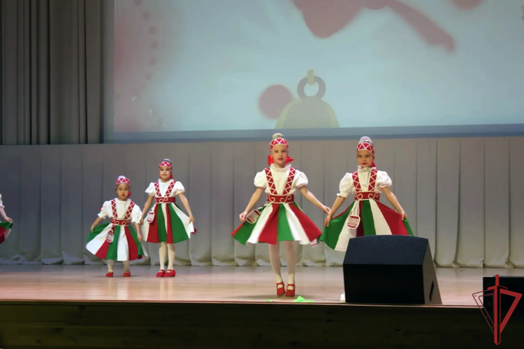 Танцевальный коллектив столичного главка Росгвардии отметил 5-летие (видео)