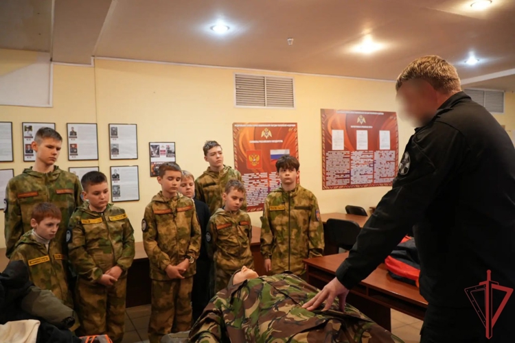В СОБР «Столица» прошел День открытых дверей  для воспитанников военно-патриотического клуба (видео)