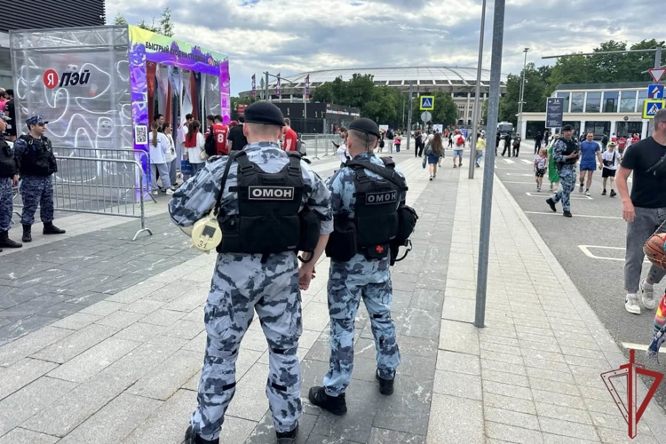 Росгвардия обеспечила безопасность во время проведения крупных спортивных мероприятий в Москве (видео)