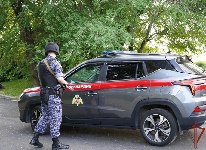 Столичные росгвардейцы задержали гражданина за незаконный оборот наркотических средств (видео)