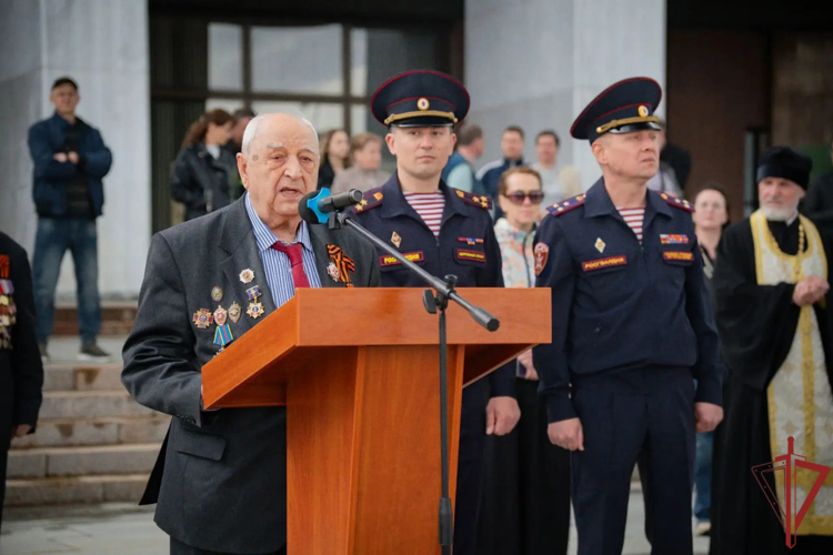 Тожественный выпуск слушателей Центра подготовки сотрудников вневедомственной охраны столичного главка Росгвардии состоялся на Поклонной горе 