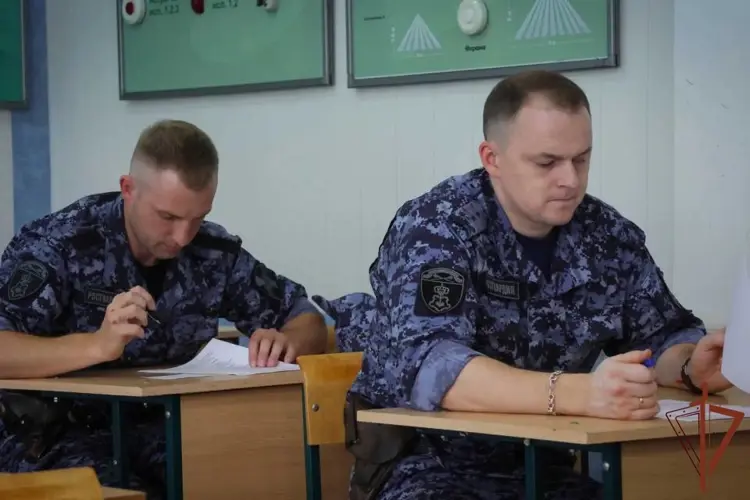 Столичные росгвардейцы победили в конкурсе профессионального мастерства среди подразделений вневедомственной охраны Центрального округа