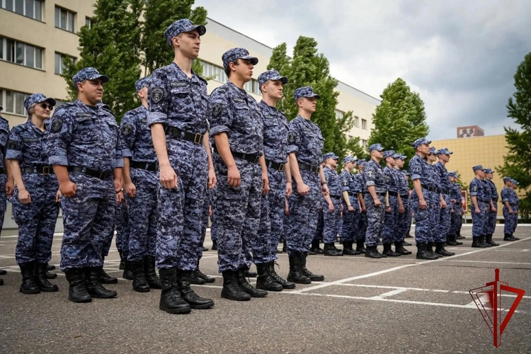 В Центре профессиональной подготовки им. Героя Советского Союза С.Х. Зайцева состоялся выпуск росгвардейцев (видео)