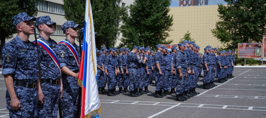 Более 120 росгвардейцев закончили обучение в Центре профессиональной подготовки 