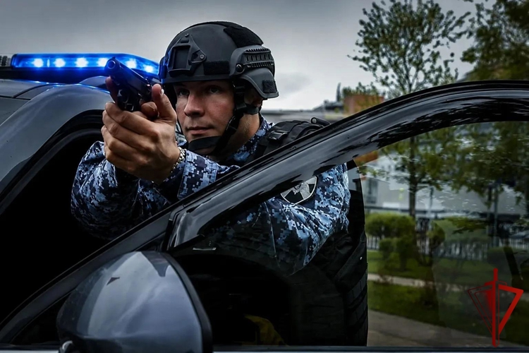 В Москве росгвардейцы провели тактико-специальные занятия на охраняемых объектах