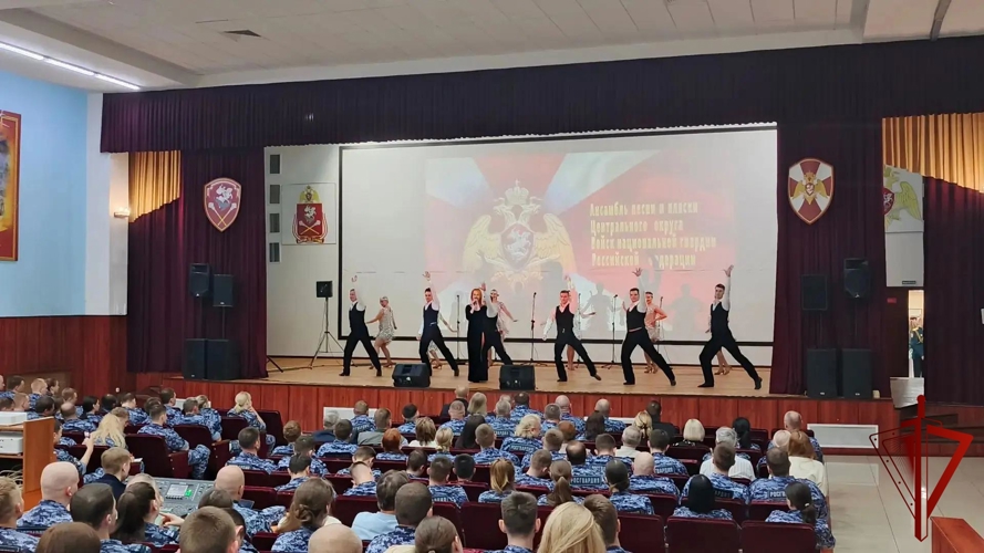 В Центре профессиональной подготовки столичных росгвардейцев прошло торжественной мероприятие, посвящённое 32-летию