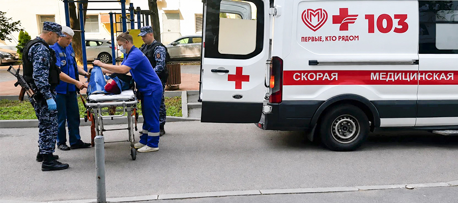 В Москве росгвардейцы оказали помощь медикам и девушке с ограниченными возможностями здоровья (видео)
