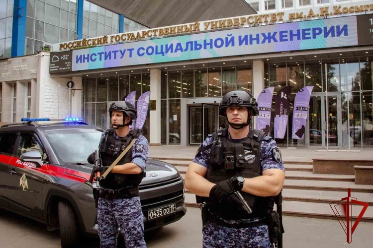 Тактическую тренировку провели московские росгвардейцы на базе ВУЗа (видео)