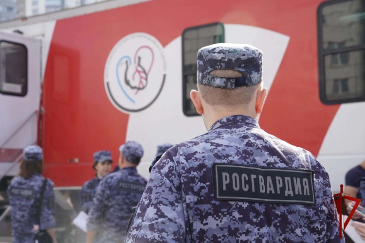 В столичном главке Росгвардии прошла донорская акция (видео)