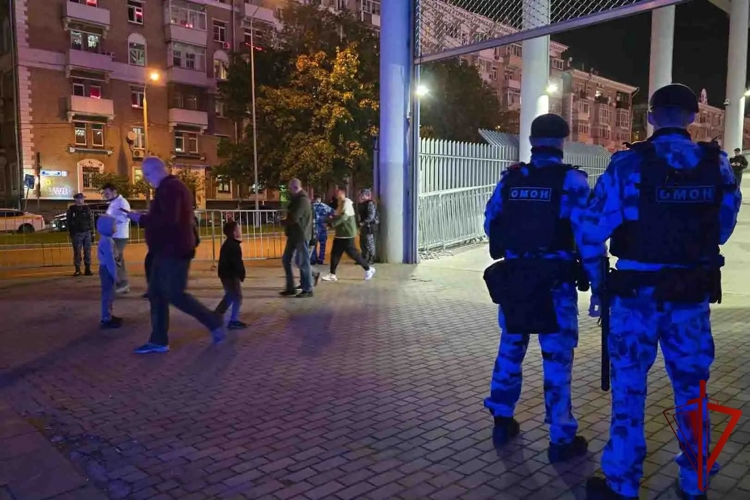 Росгвардия обеспечила правопорядок на футбольных матчах в Москве (видео)