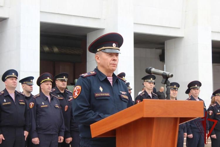 Торжественный выпуск сотрудников Росгвардии, прошедших профессиональное обучение, состоялся на Поклонной горе 