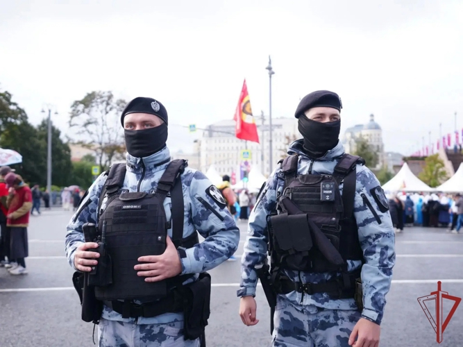 Столичные рогвардейцы обеспечили безопасность крестного хода