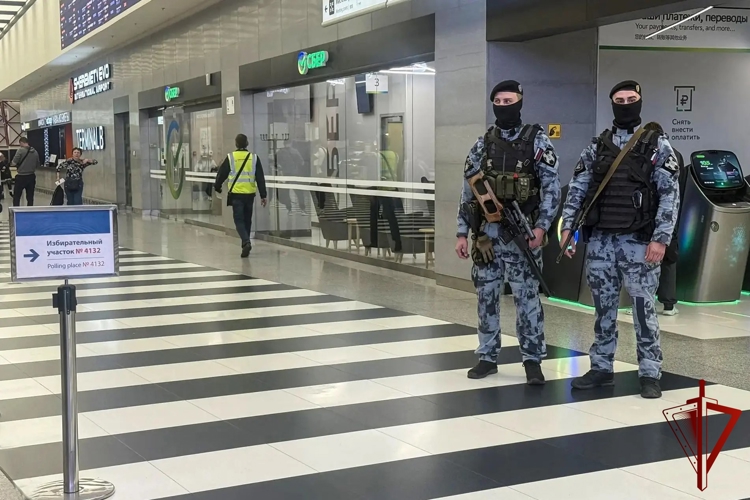 Росгвардия обеспечила безопасность избирателей на выборах в Москве (видео)