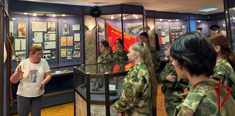 В Центре профессиональной подготовки имени С. Х. Зайцева состоялся День открытых дверей для курсантов подшефного колледжа приуроченный к юбилею столичного главка Росгвардии