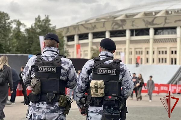 Росгвардия в Москве обеспечила правопорядок в период проведения массовых мероприятий