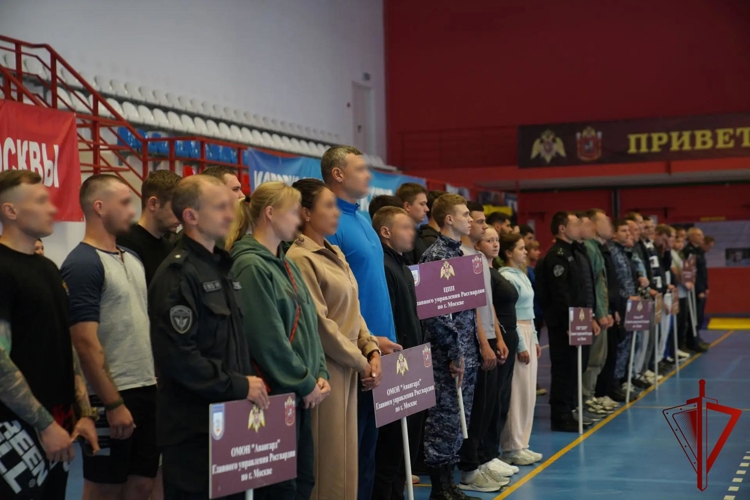 В Москве состоялся чемпионат по плаванию среди команд столичного главка Росгвардии (видео)