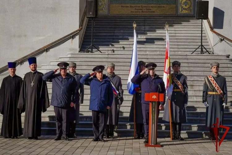В Москве наградили сотрудников вневедомственной охраны Росгвардии (видео)