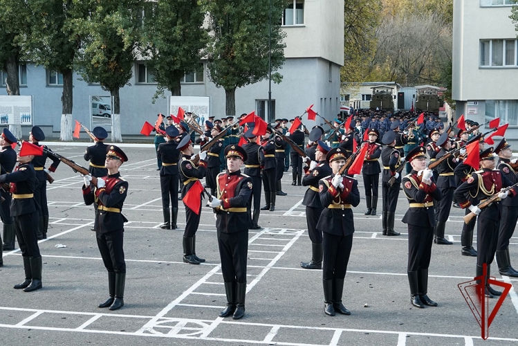 Начальник столичного главка Росгвардии поздравил 55-ю дивизию с юбилеем