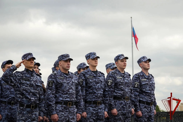 Выпуск слушателей Центра профессиональной подготовки им. Героя Советского Союза С. Х. Зайцева прошёл на Поклонной горе (видео)