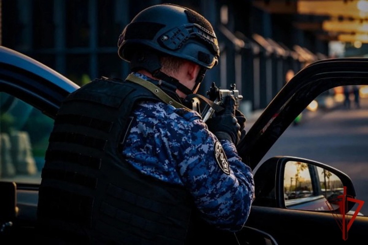 На юго-западе столицы росгвардейцы задержали мужчину, подозреваемого в жестоком обращении с животными (видео)