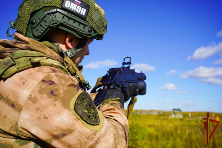 Сотрудники спецподразделения столичного главка Росгвардии провели занятия на полигоне (видео)